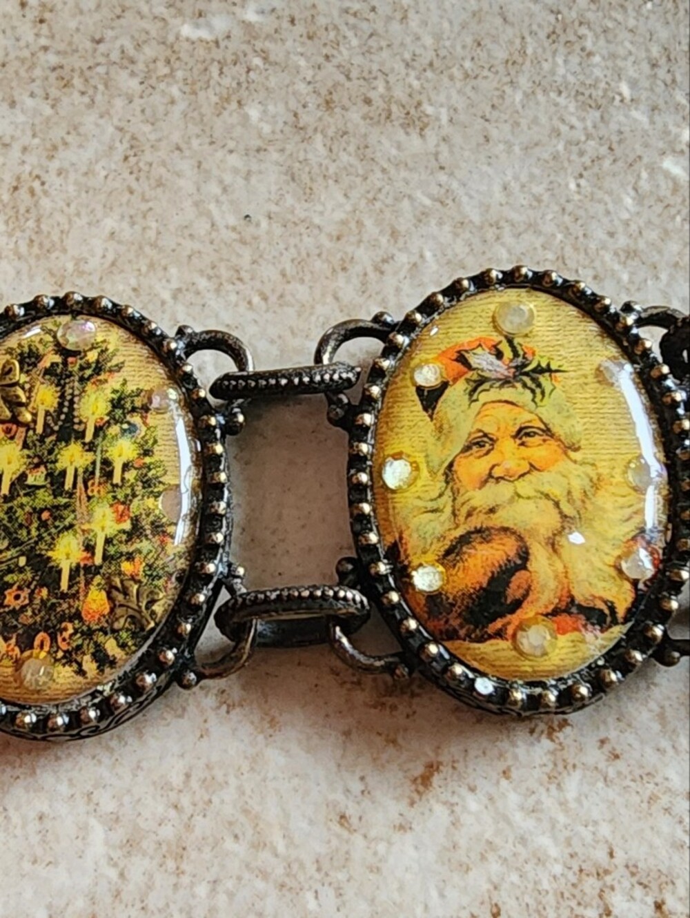 AVON Vintage Christmas Bracelet